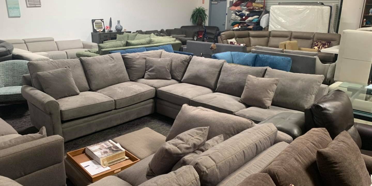 Doss Nickle Gray 4 Piece fabric sectional couch $1299