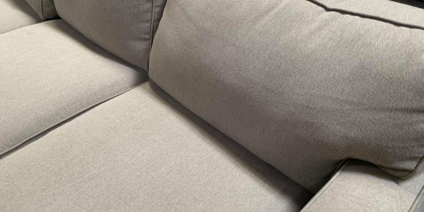 Radley Dawson platinum 5 Piece Fabric Sectional Couch $899
