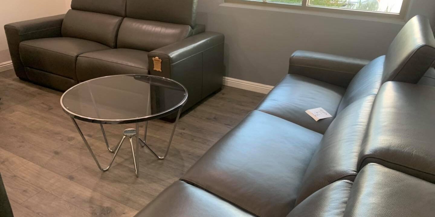 Nevio 6 Piece Leather seSofá 122”x40”