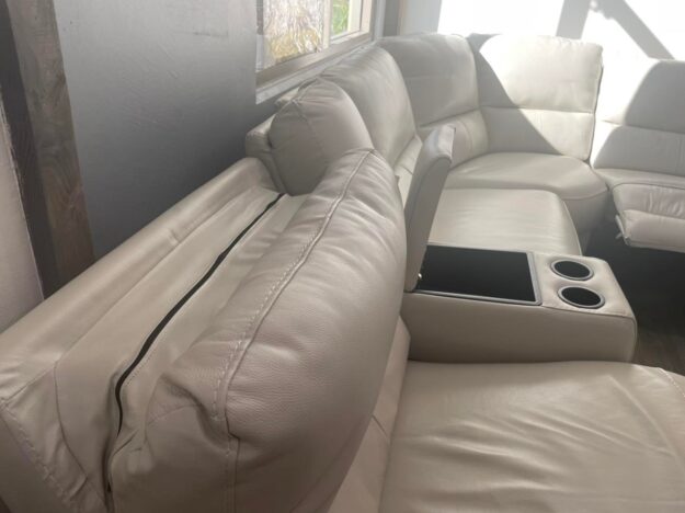 Danvors 6 piece leather sectional sofa