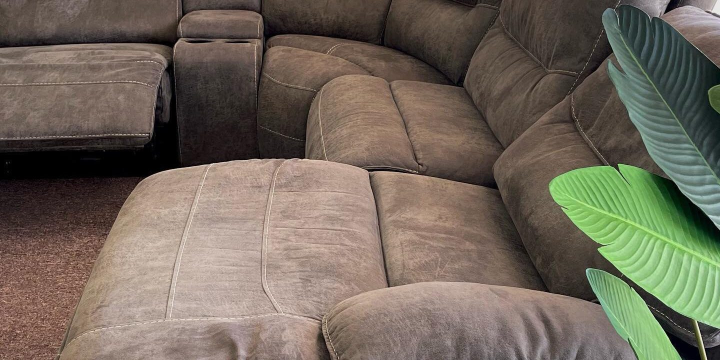 felyx-5-pc-sectional-with-2-power-recliners-038-console-799.jpg Felyx 5 pc sectional with 2 power recliners & Console $799