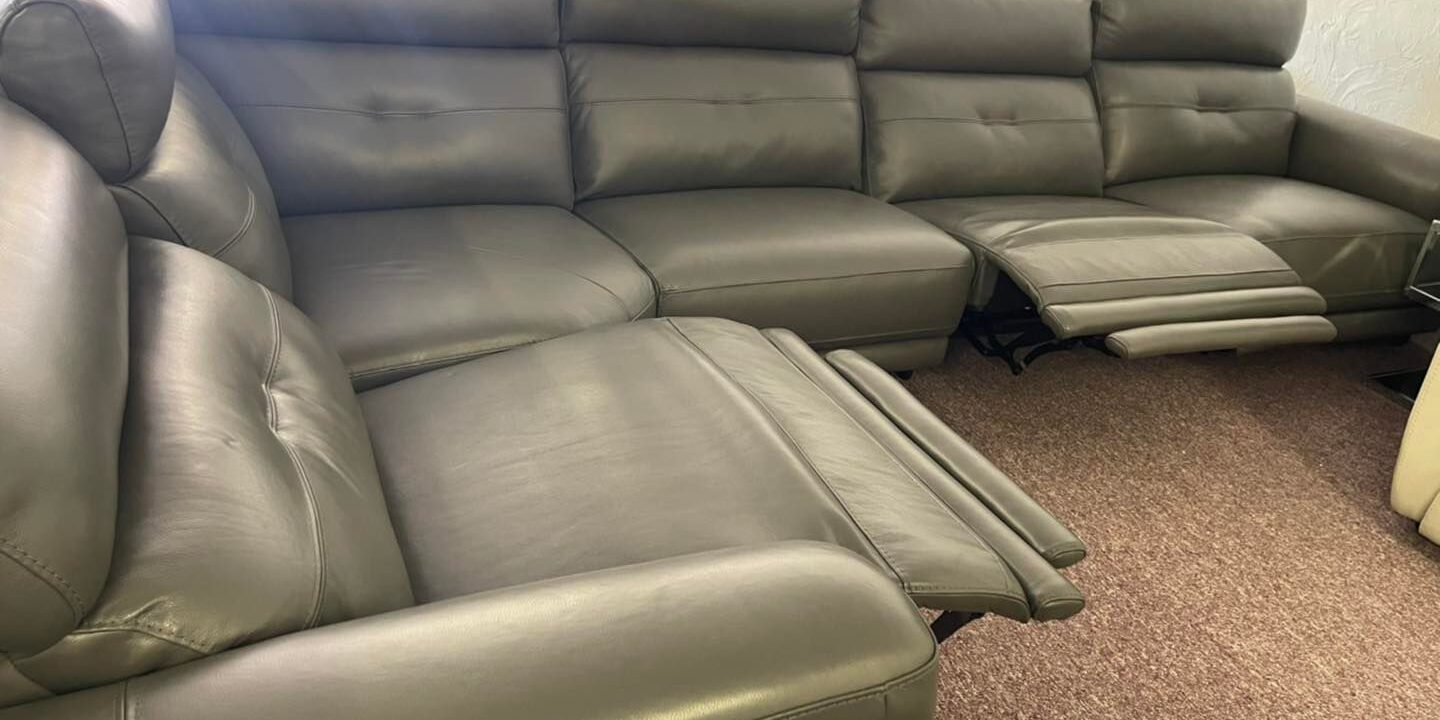 Jazlo 5 piece leather sectional with 2 power recliners $1,799