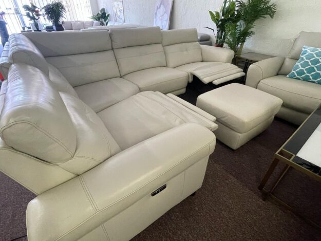 jazlo-4-pc-leather-sectional-with-2-power-recliner-1699.-sect.jpg Jazlo 4 Pc Leather Sectional With 2 Power Recliner $1,699. Sect