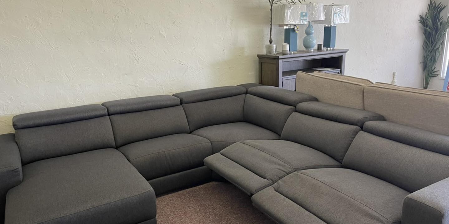 Nevio 5 Pc fabric sectional with 2 power recliners and chaise $899
