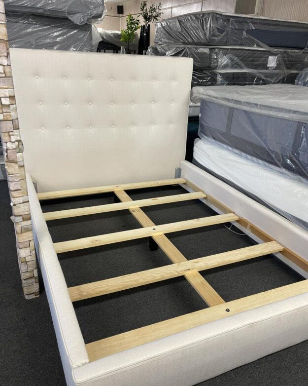 Jonathan Louis Manhattan 4/6 Full Bed Frame $225